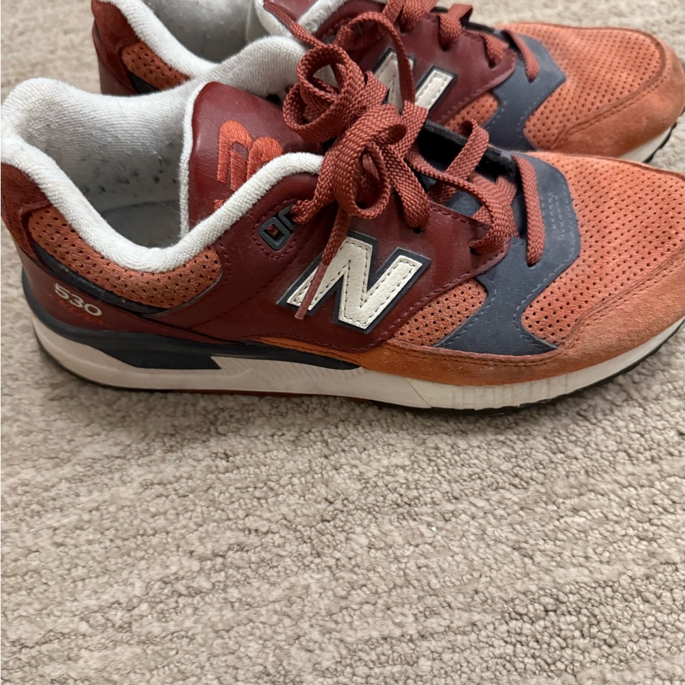 New Balance 530 red and navy Sneakers